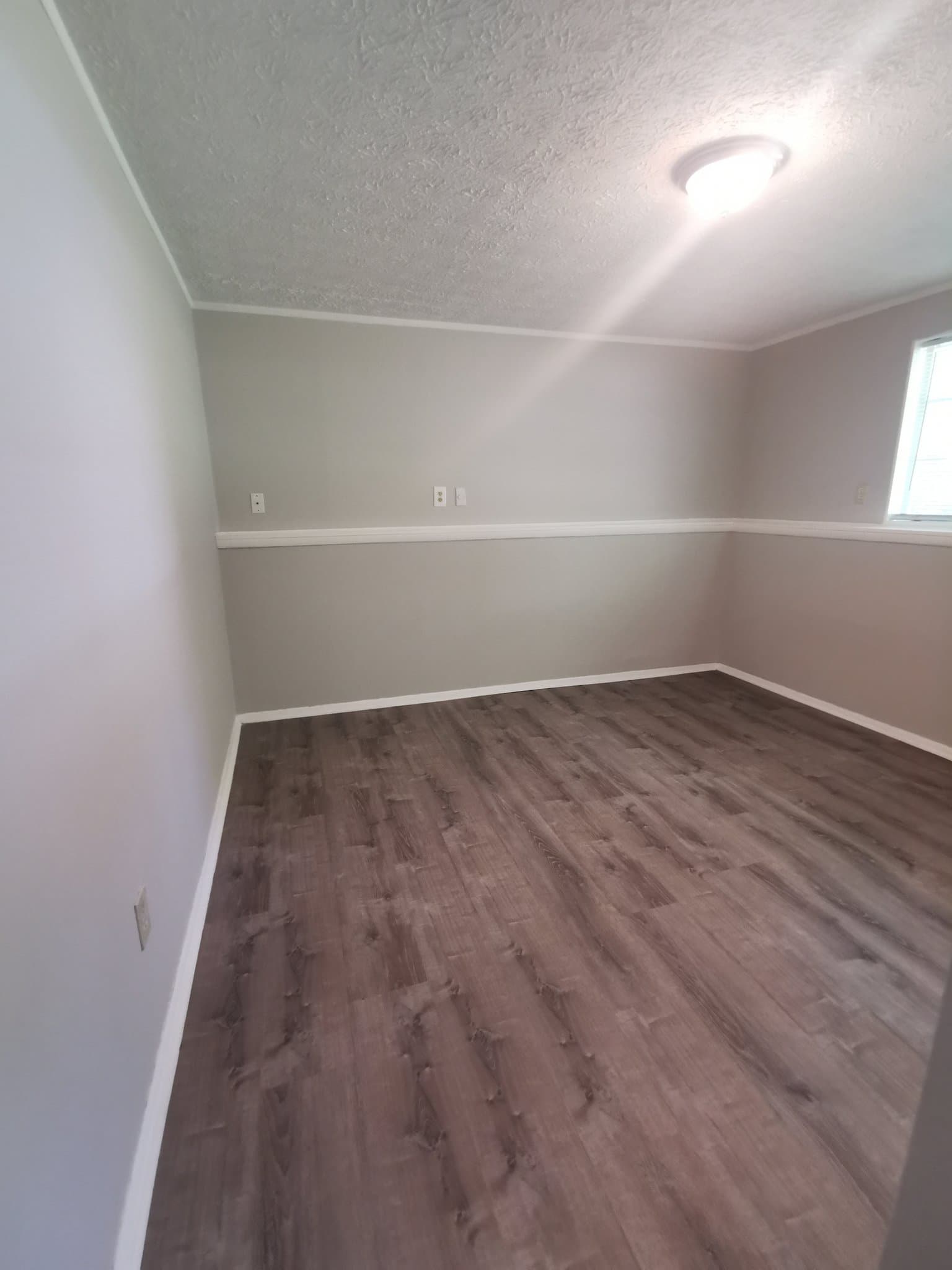 Roswell House: 250 Sheringham Drive