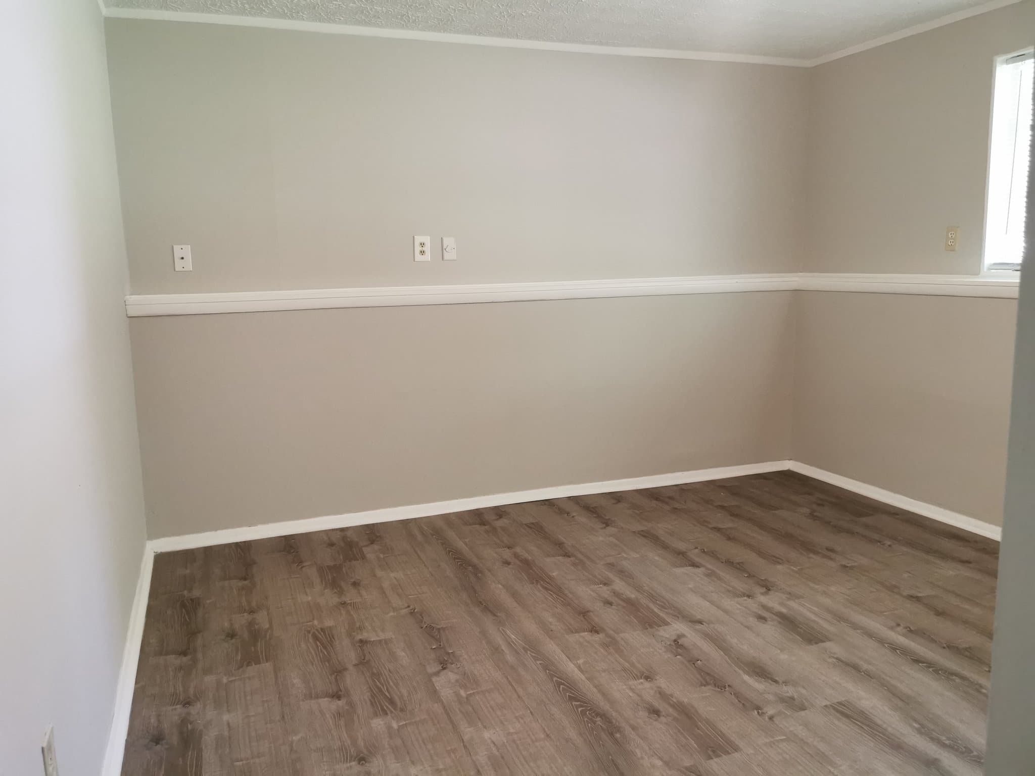 Roswell House: 250 Sheringham Drive