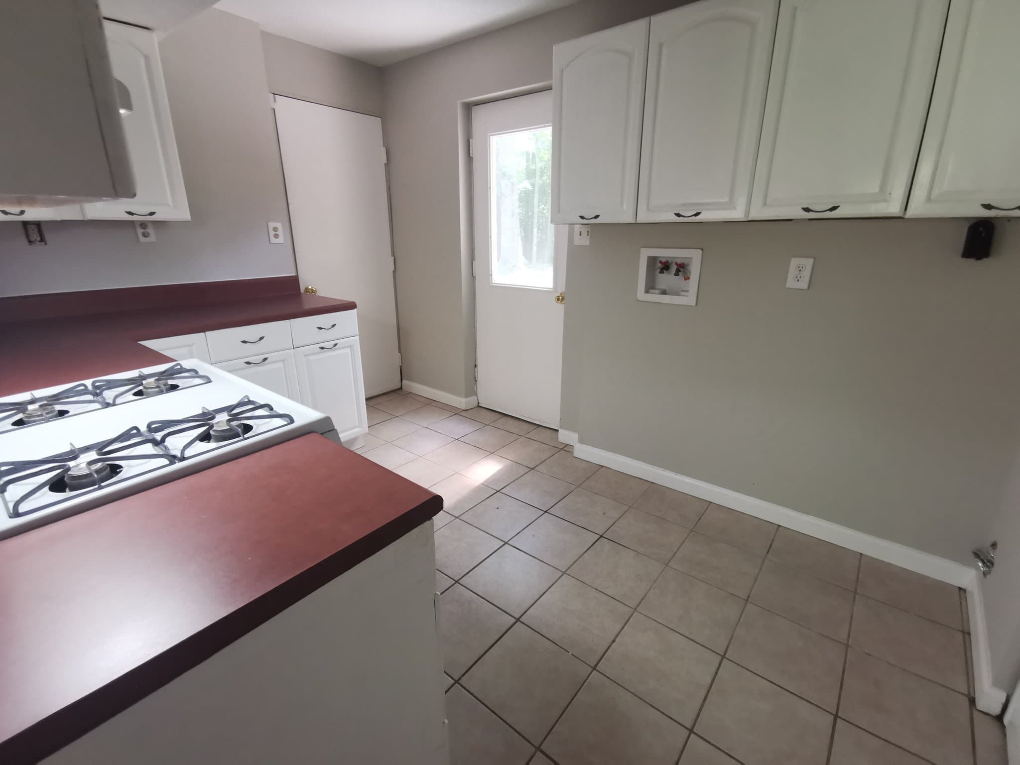 Roswell House: 250 Sheringham Drive