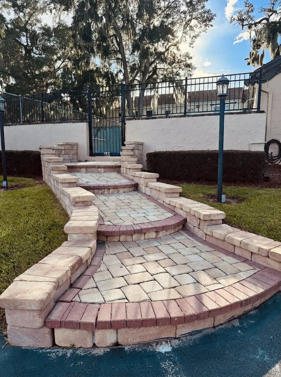 Ocala Condo: 2415 NE 7th St