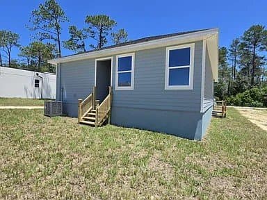 Spring Hill House: 9024 Waterbird Way