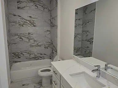 Spring Hill House: 9024 Waterbird Way