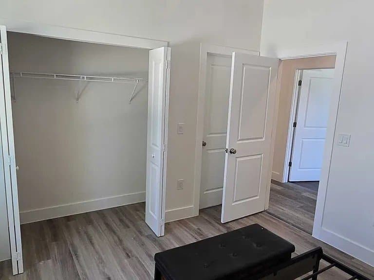 Spring Hill House: 9024 Waterbird Way