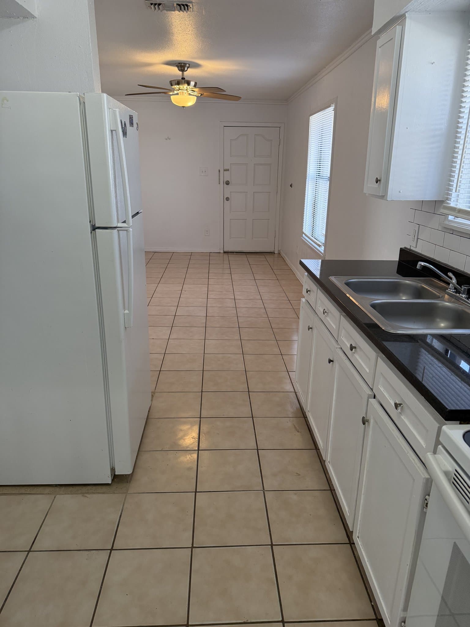 Fort Worth Multiplex: 2934 Chestnut Ave