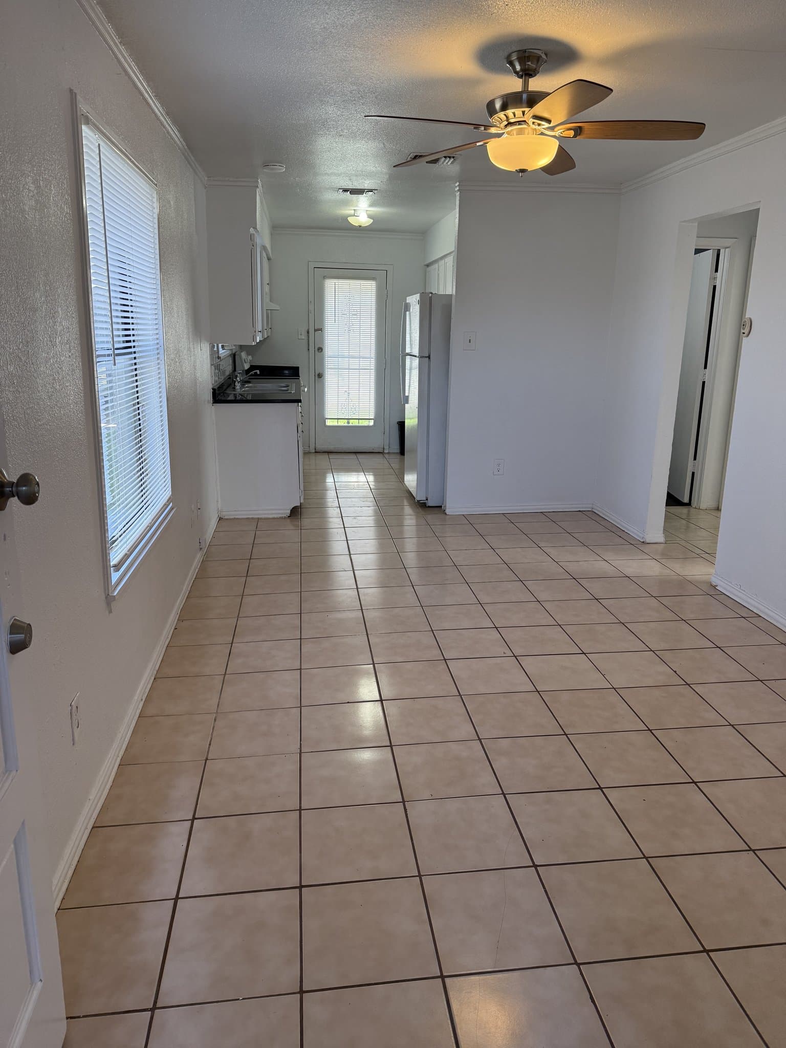 Fort Worth Multiplex: 2934 Chestnut Ave
