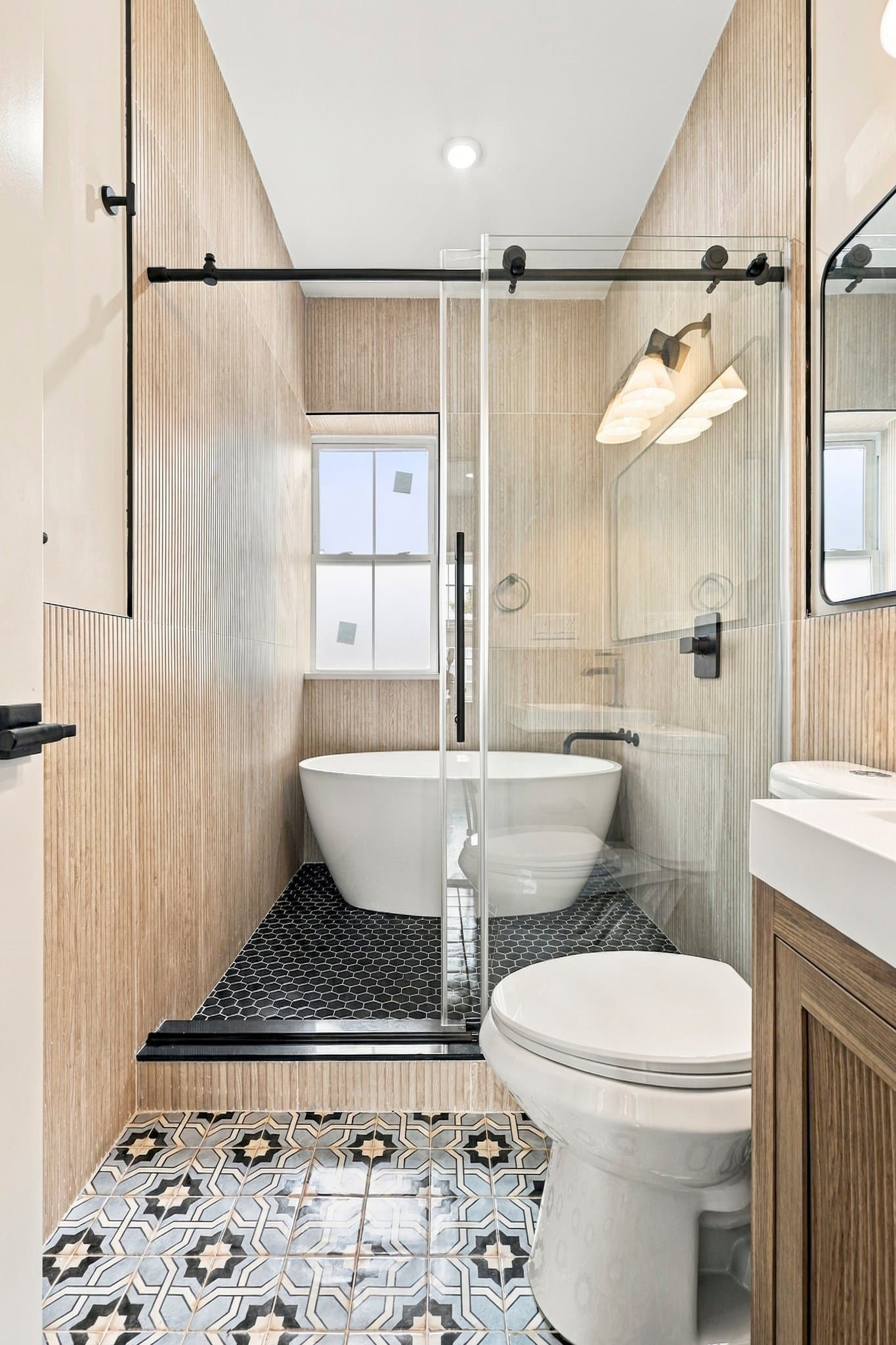 Philadelphia Apartment: 2436 N 33rd St