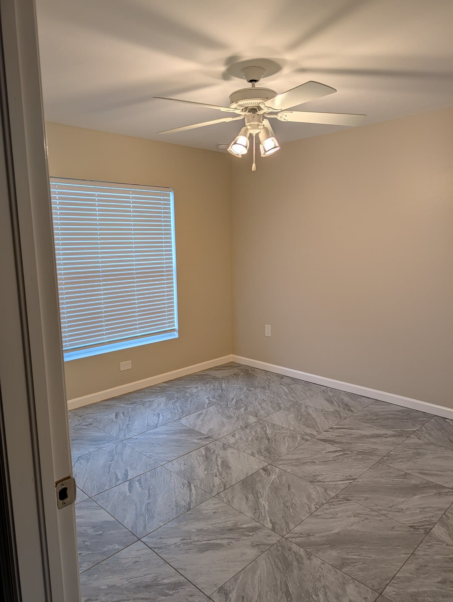 Cape Coral Townhome: 508 SE 7th Ave