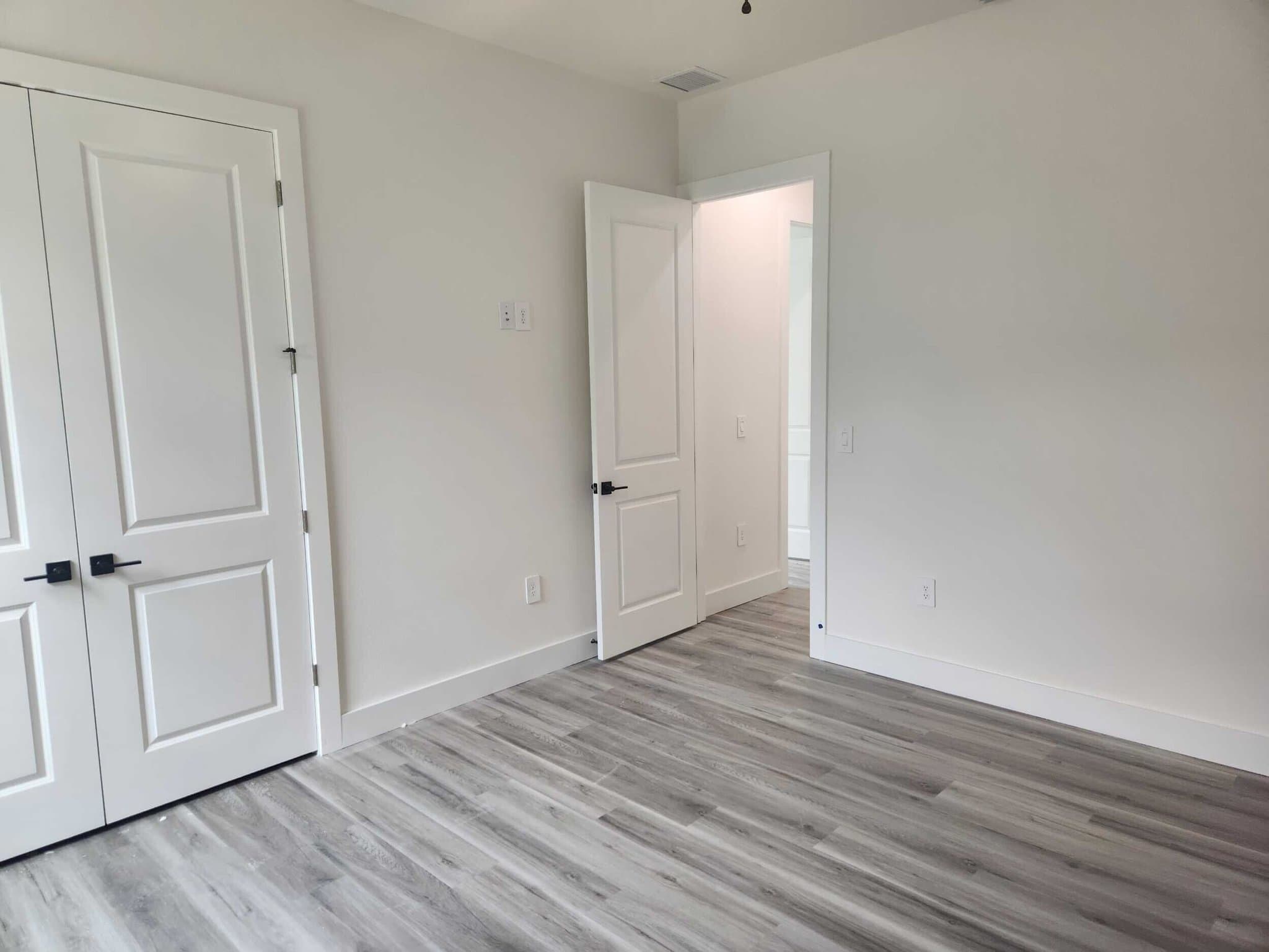 Spring Hill House: 9219 Northcliffe Blvd