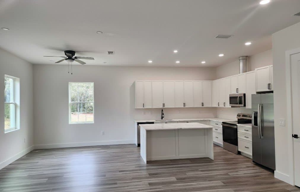 Spring Hill House: 9219 Northcliffe Blvd