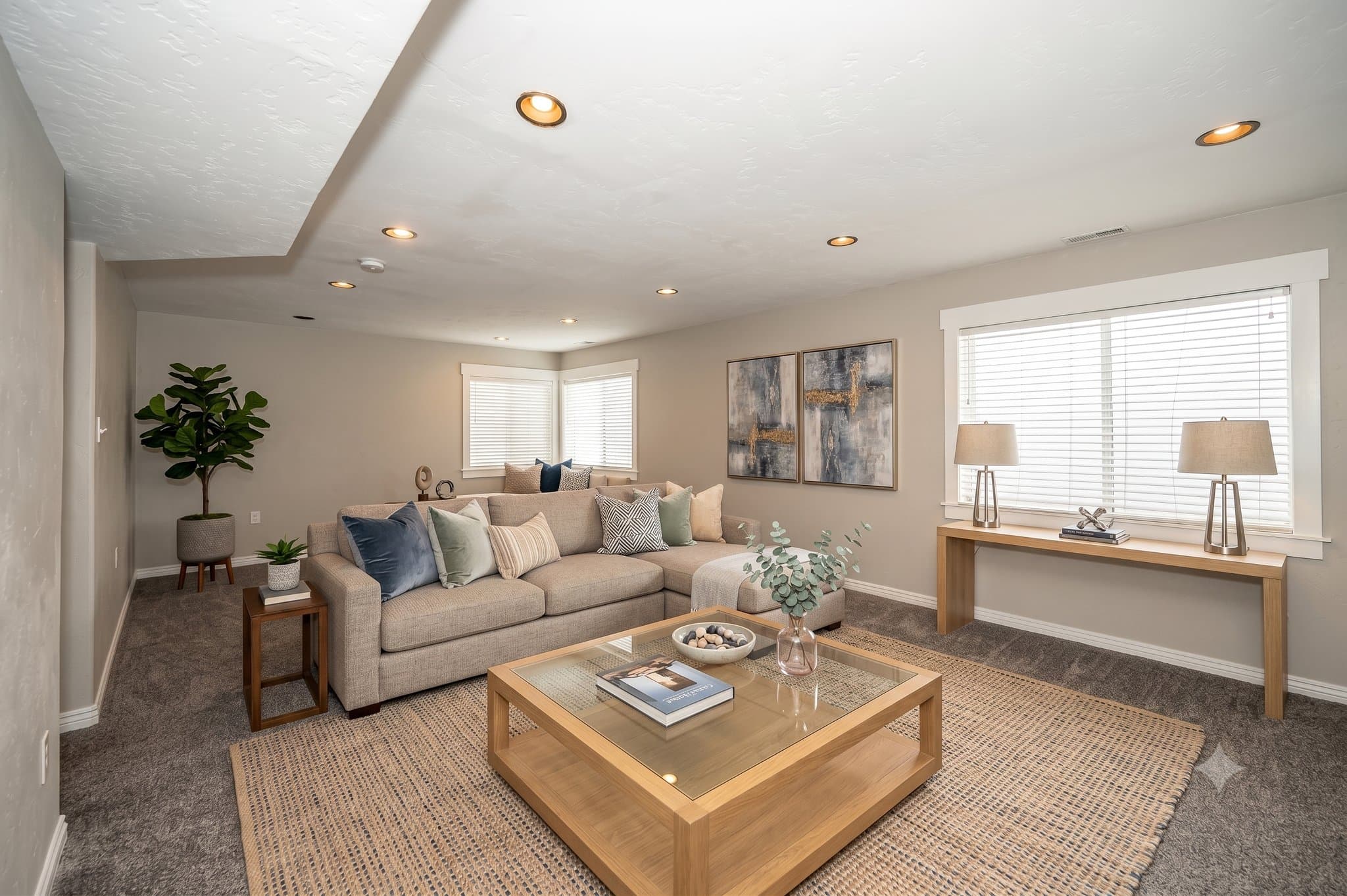 Eagle Mountain House: 3949 E Sioux St