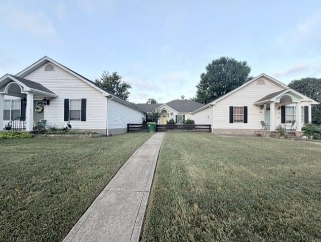 Farmington Multiplex: 169 N Killdeer Dr