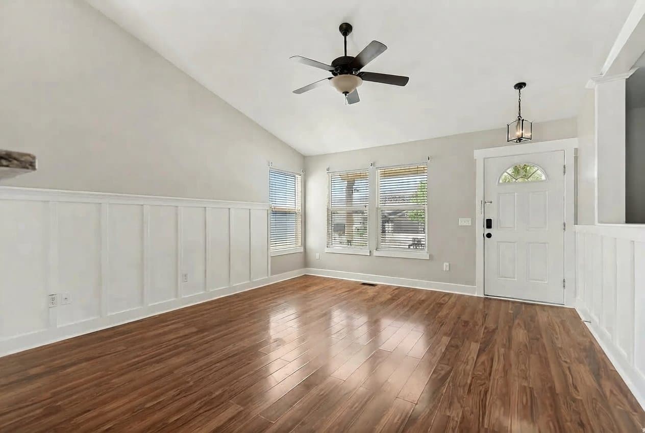 Eagle Mountain House: 3949 E Sioux St