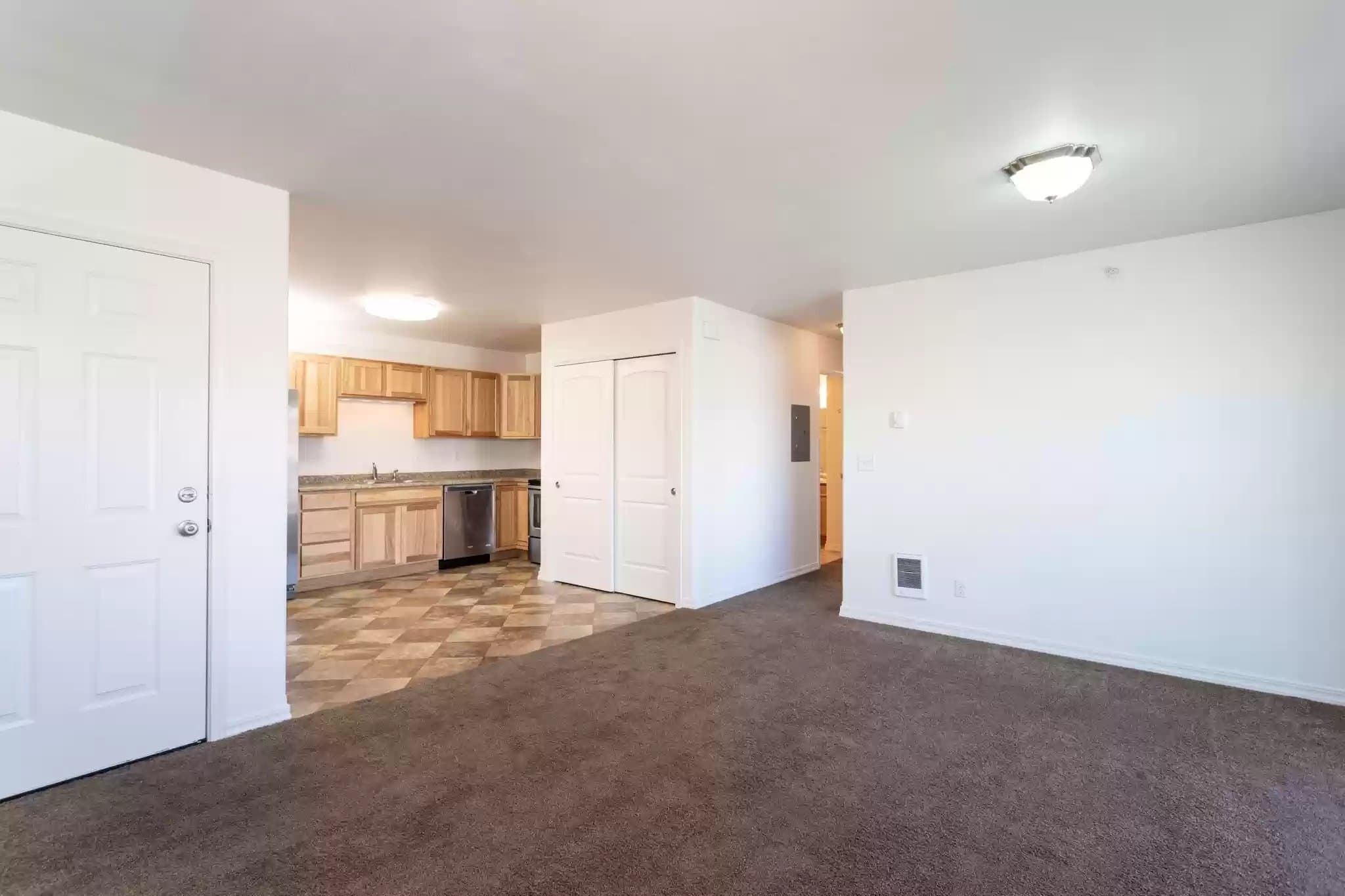 Columbia Falls Condo: 4 Diane Road