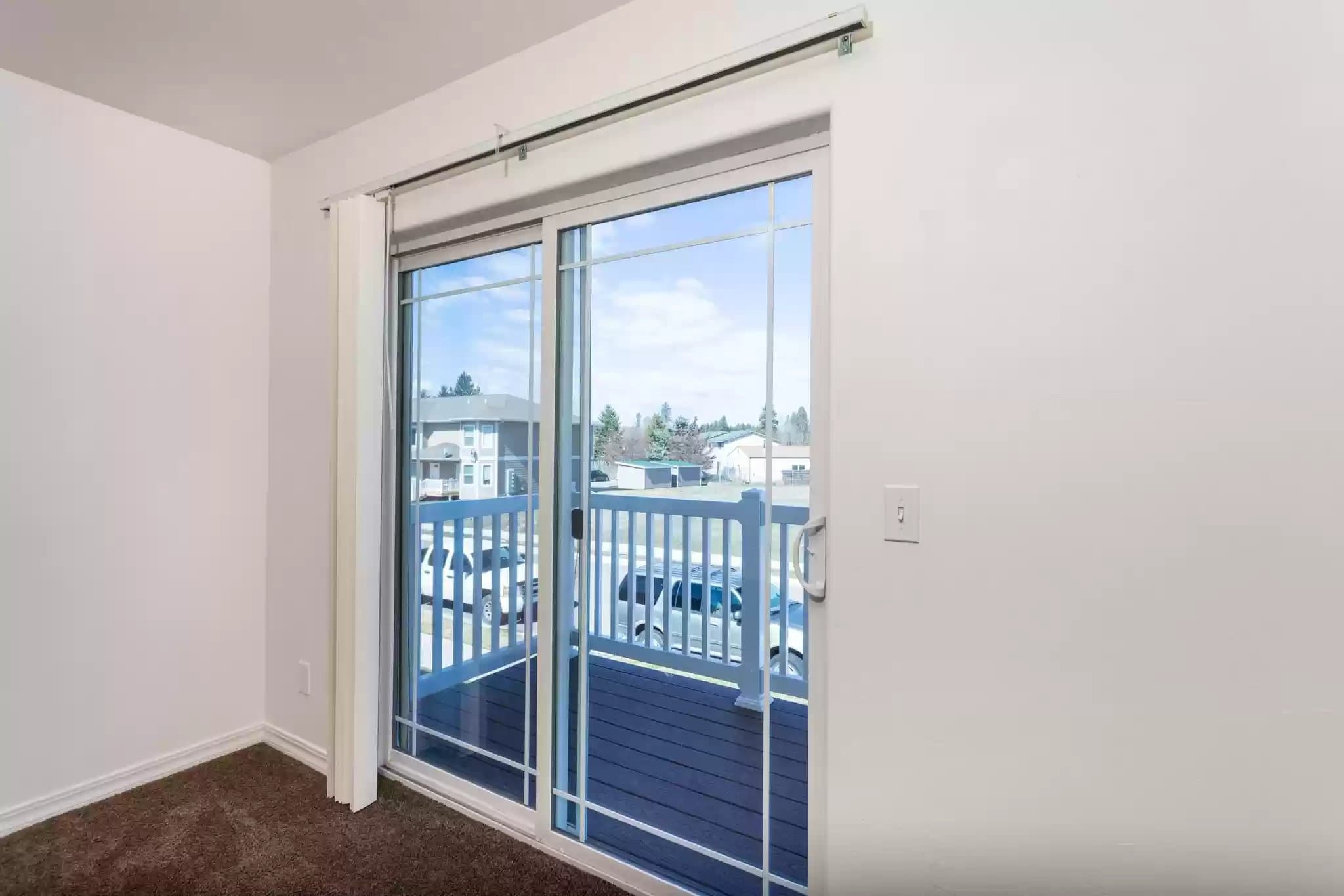Columbia Falls Condo: 4 Diane Road