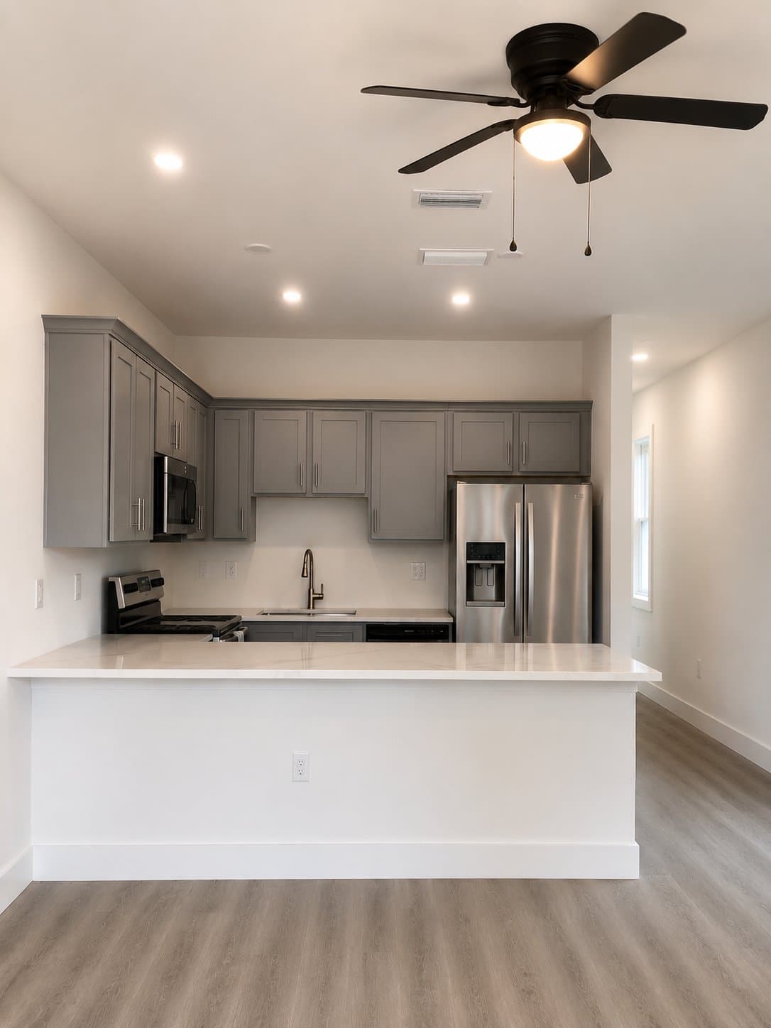 Tampa House: 926 E 11th Ave