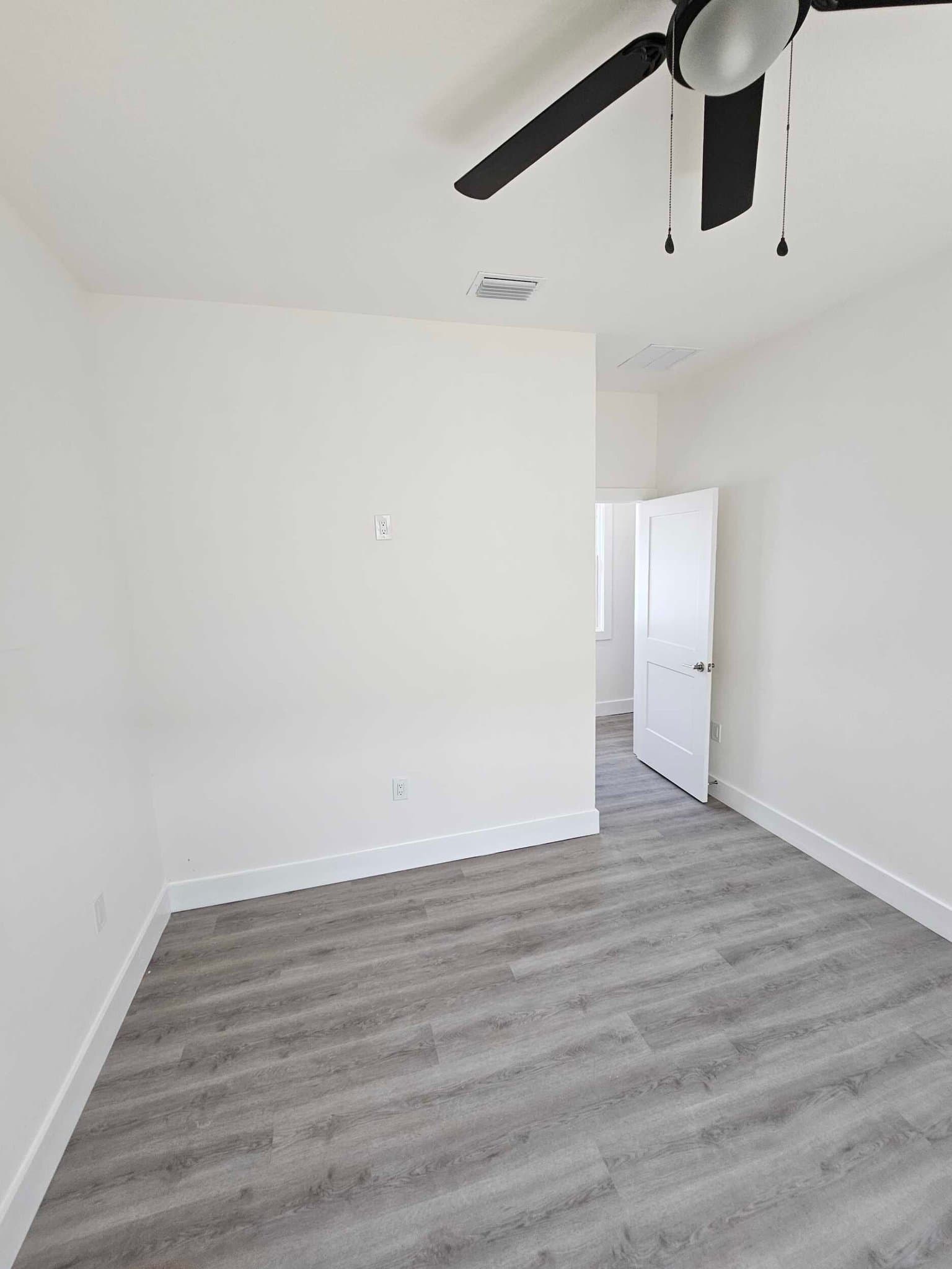 Tampa House: 926 E 11th Ave