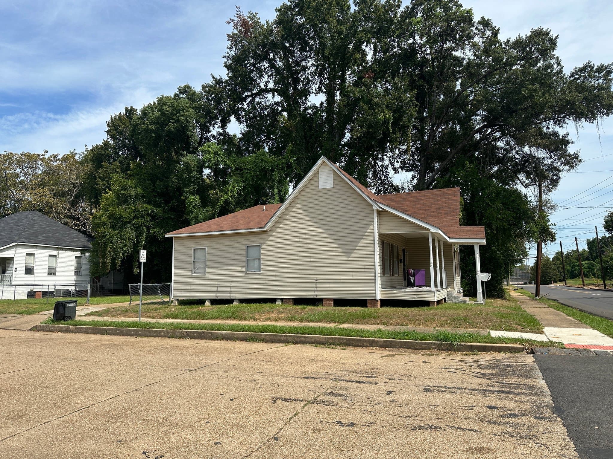 Aleandria House: 1330 Elliott St