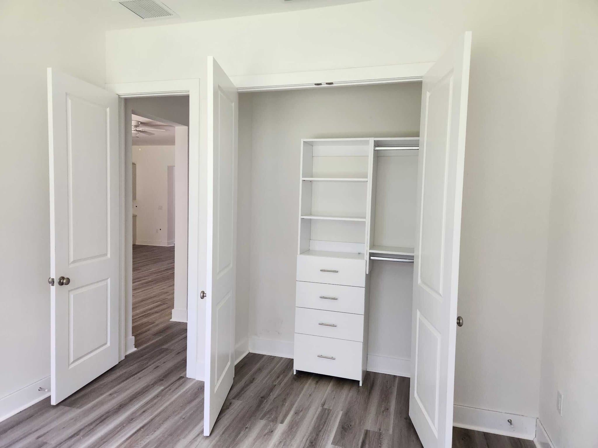 Port Charlotte House: 9431 Rosebud Cir