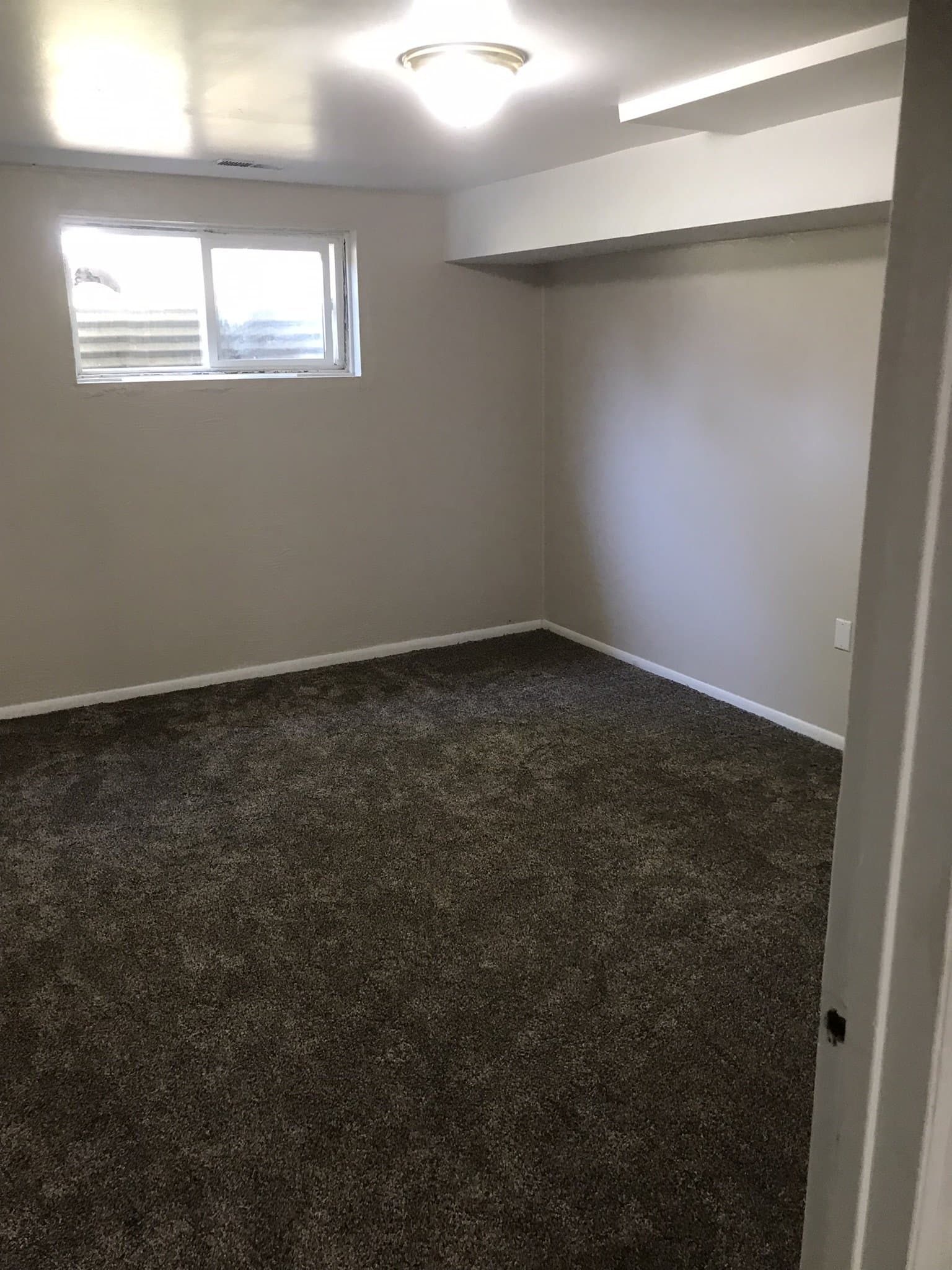 Springville House: 605 E Center Street