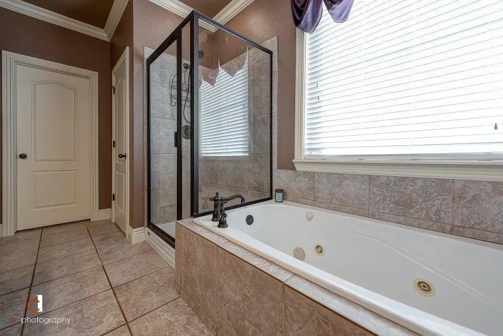 Rogers House: 5404 S Chimay Drive