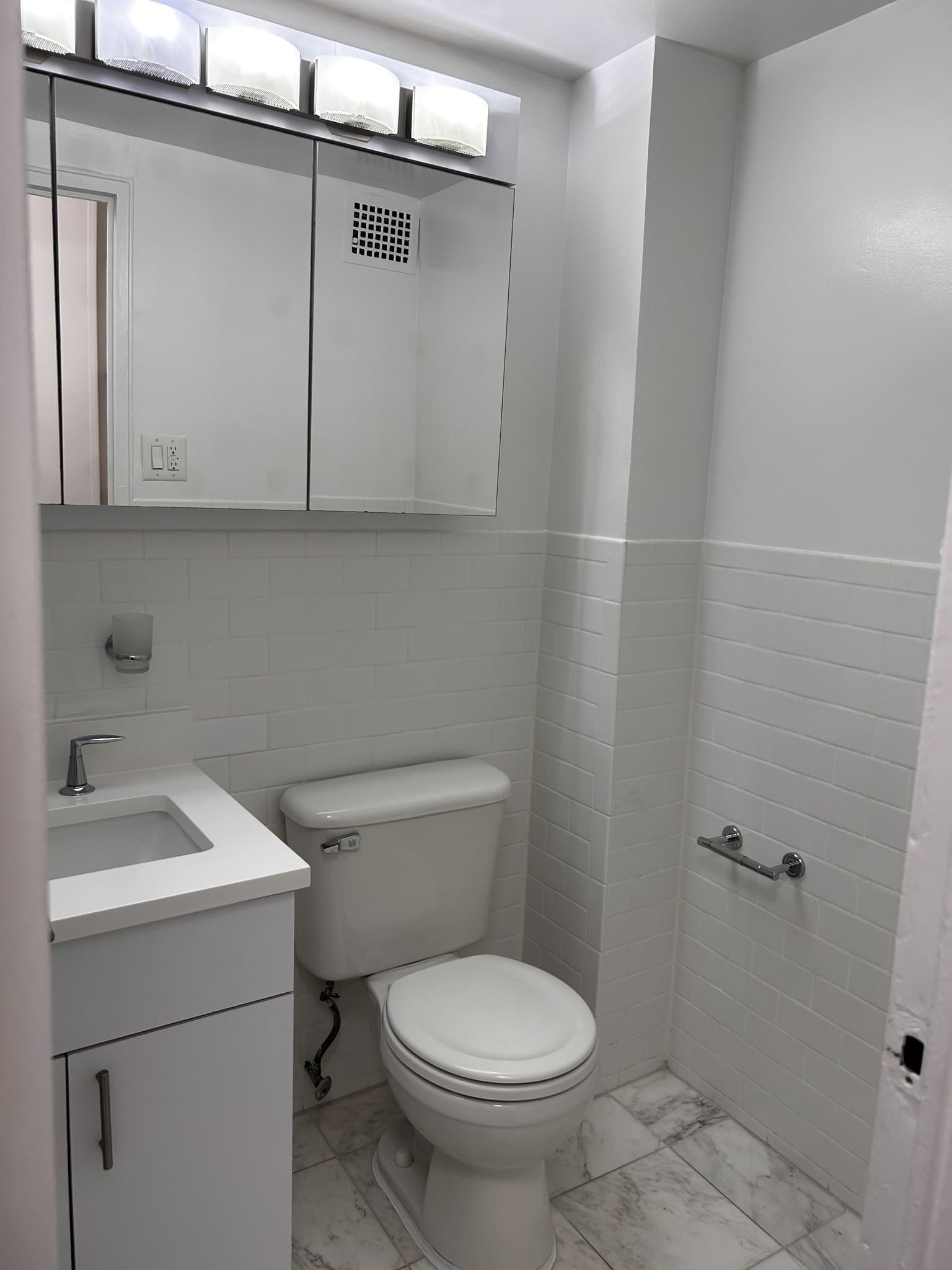 New York Apartment: 145 east 16th St