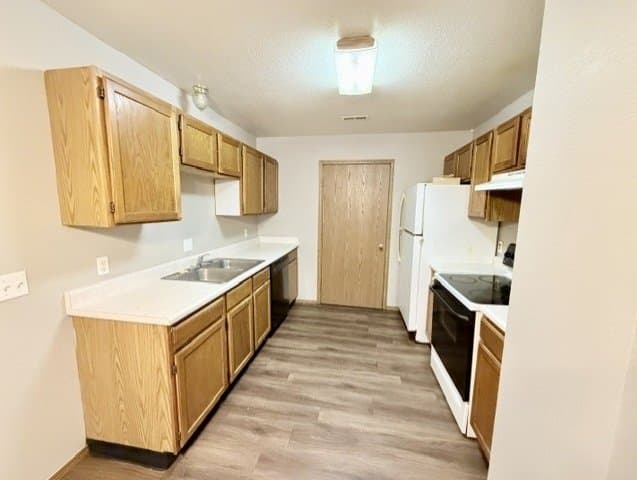 Farmington Multiplex: 129 Killdeer Dr
