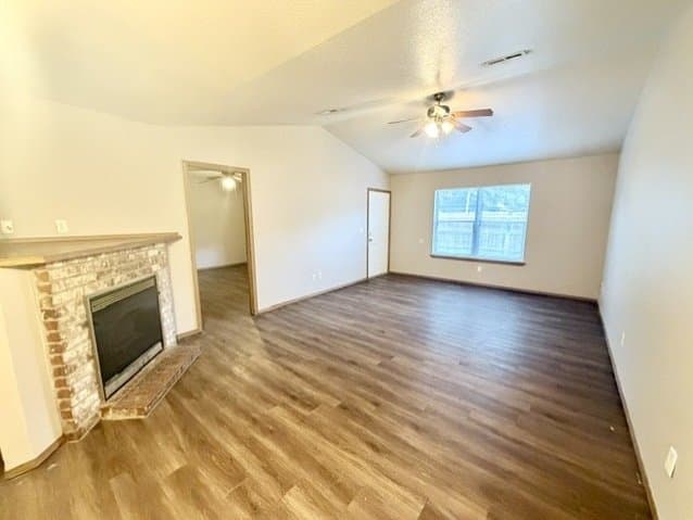 Farmington Multiplex: 129 Killdeer Dr