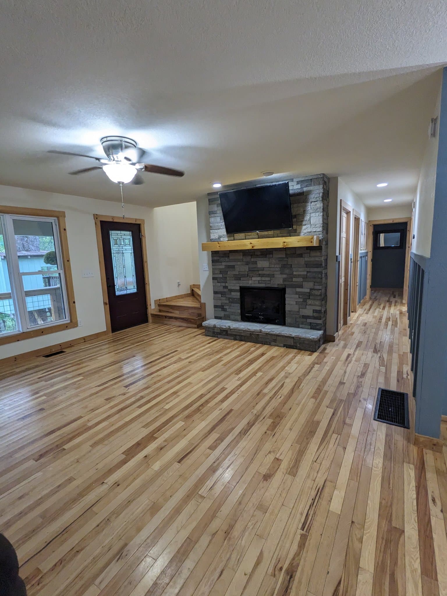 Sylva House: 364 Lee St