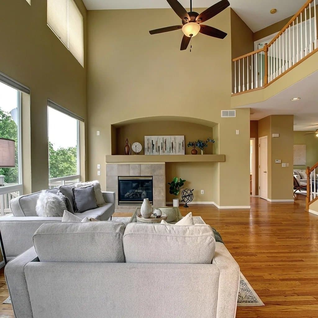 Thornton Condo: 1355 E 100th Ln