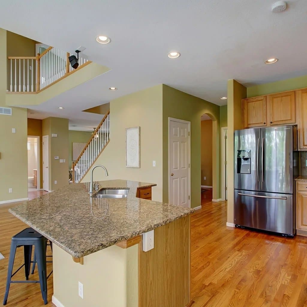 Thornton Condo: 1355 E 100th Ln