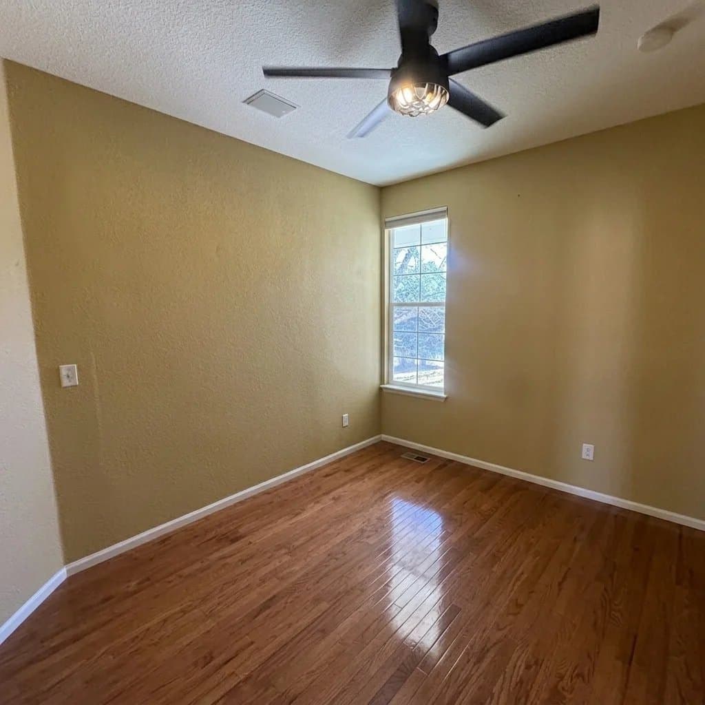 Thornton Condo: 1355 E 100th Ln