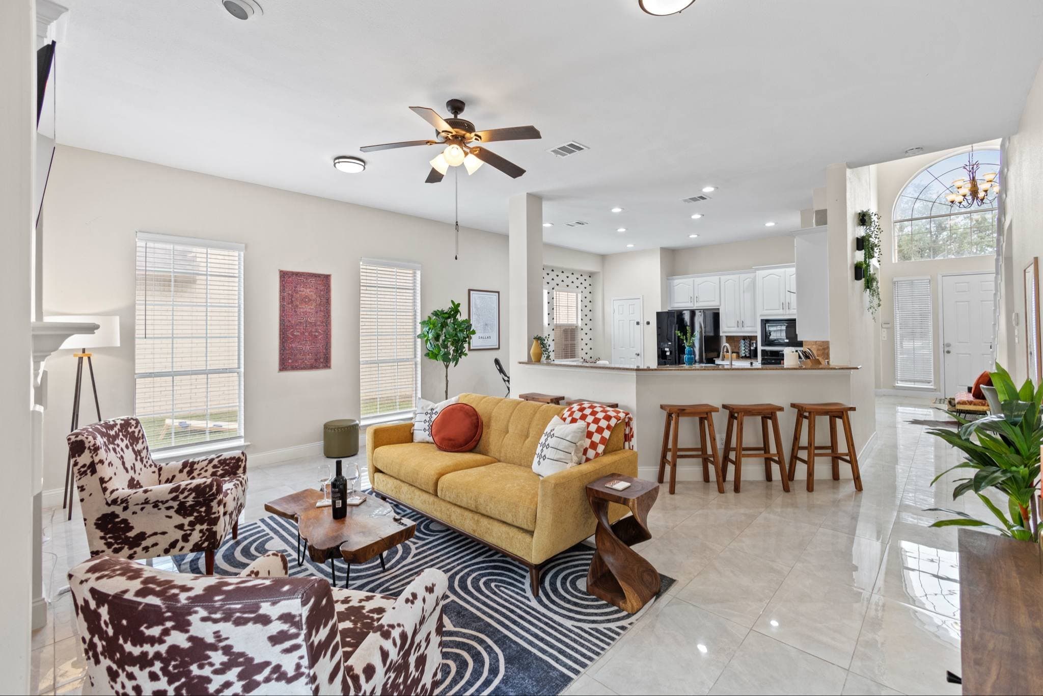 Richardson House: 2717 Orchid dr