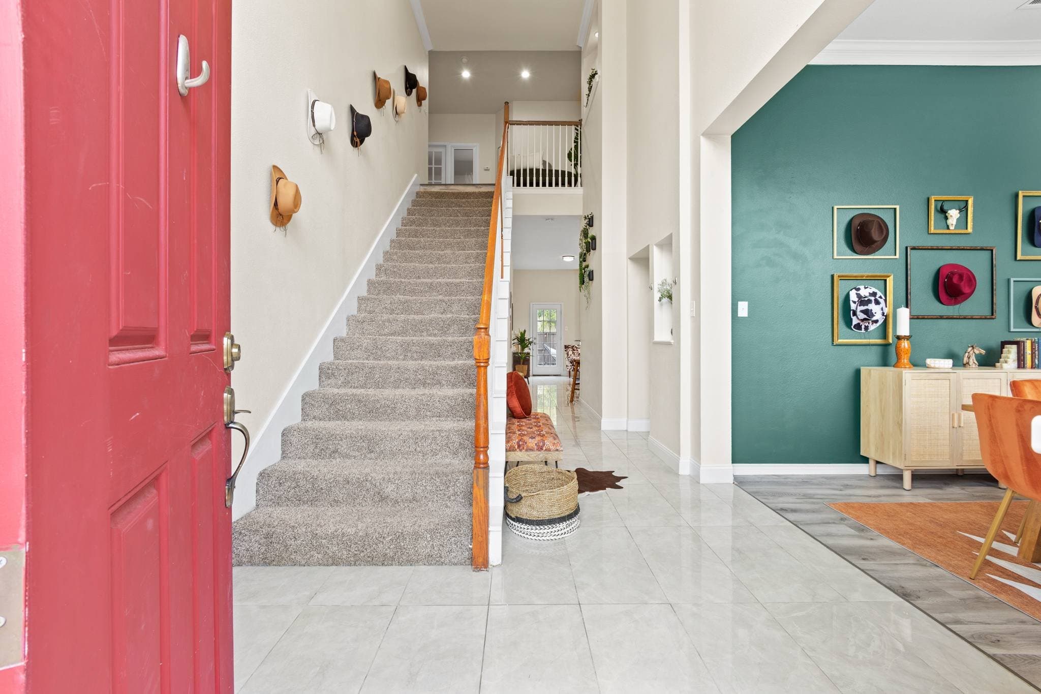 Richardson House: 2717 Orchid dr