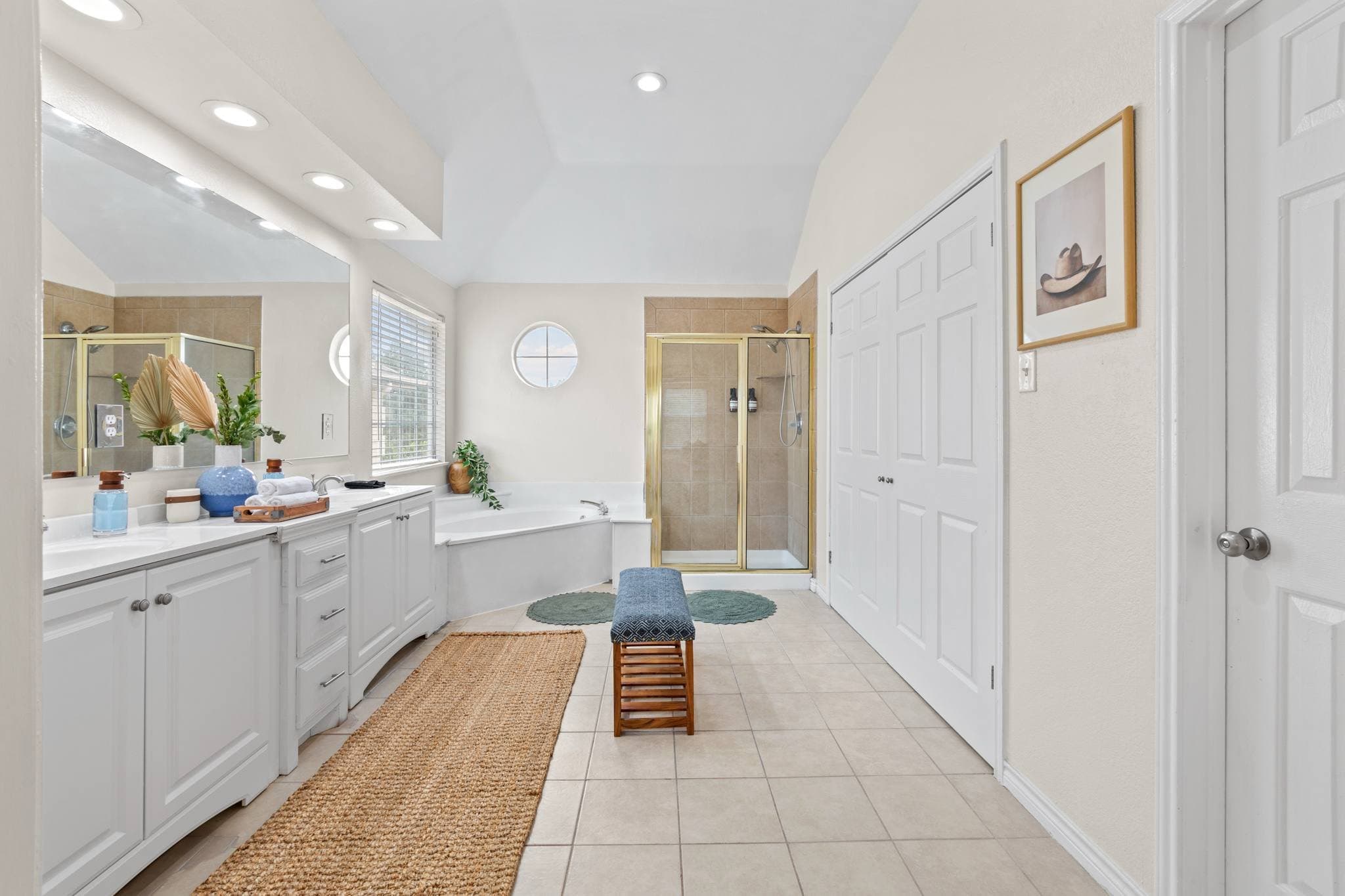 Richardson House: 2717 Orchid dr