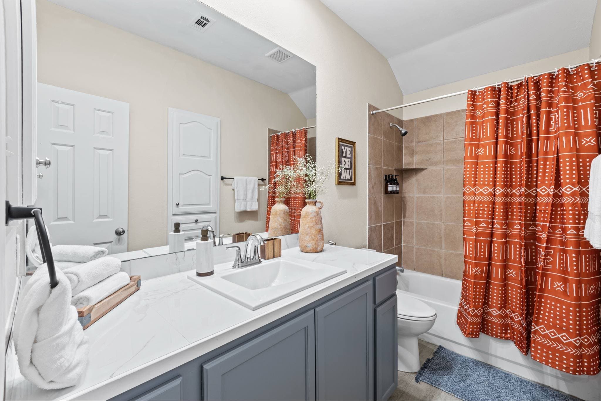 Richardson House: 2717 Orchid dr