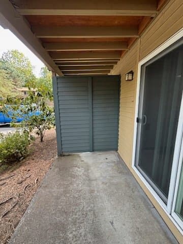 Beaverton Apartment: 3950 SW 102nd Ave