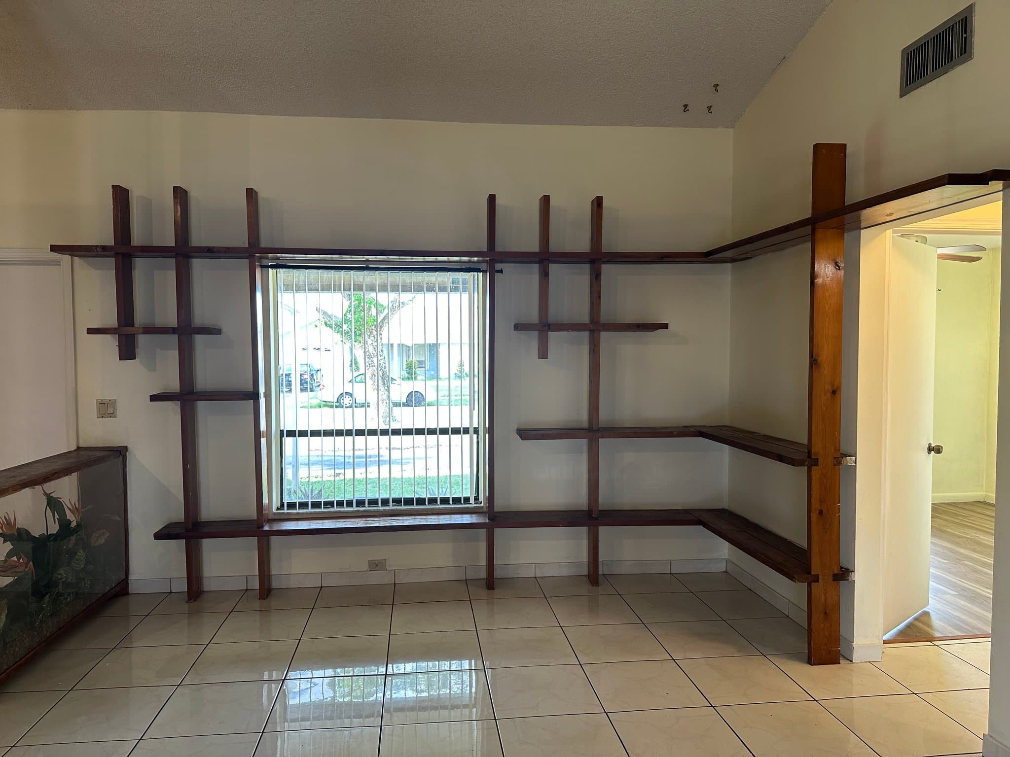 North Lauderdale House: 8208 SW 12th Pl