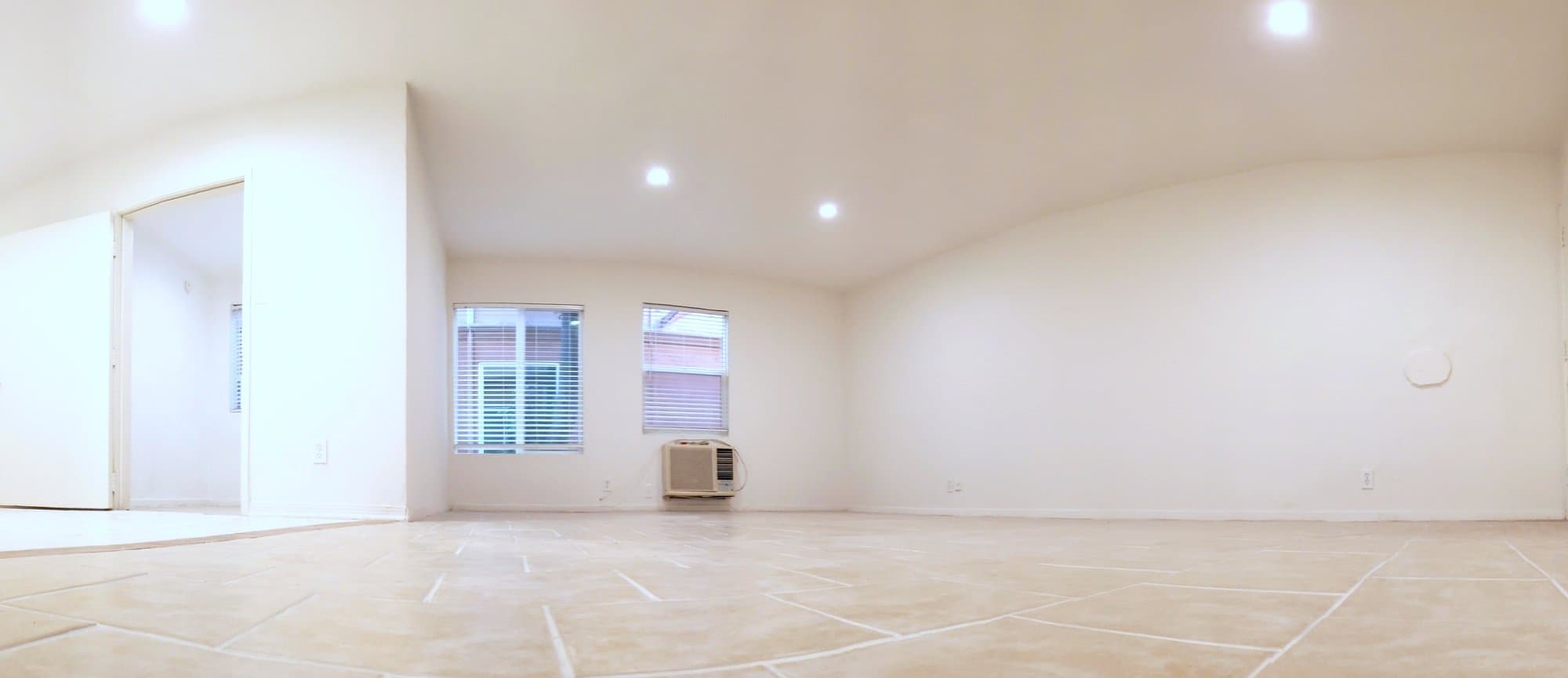 Van Nuys Apartment: 8108 Langdon Avenue