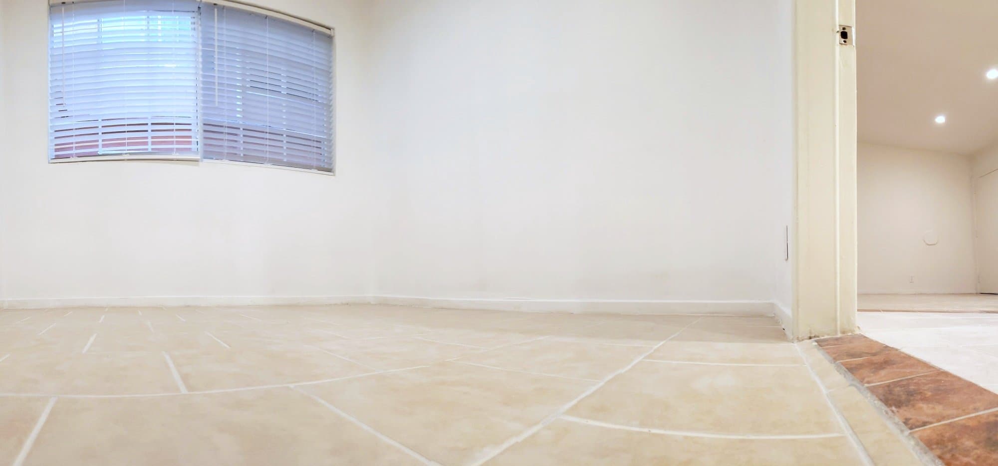 Van Nuys Apartment: 8108 Langdon Avenue