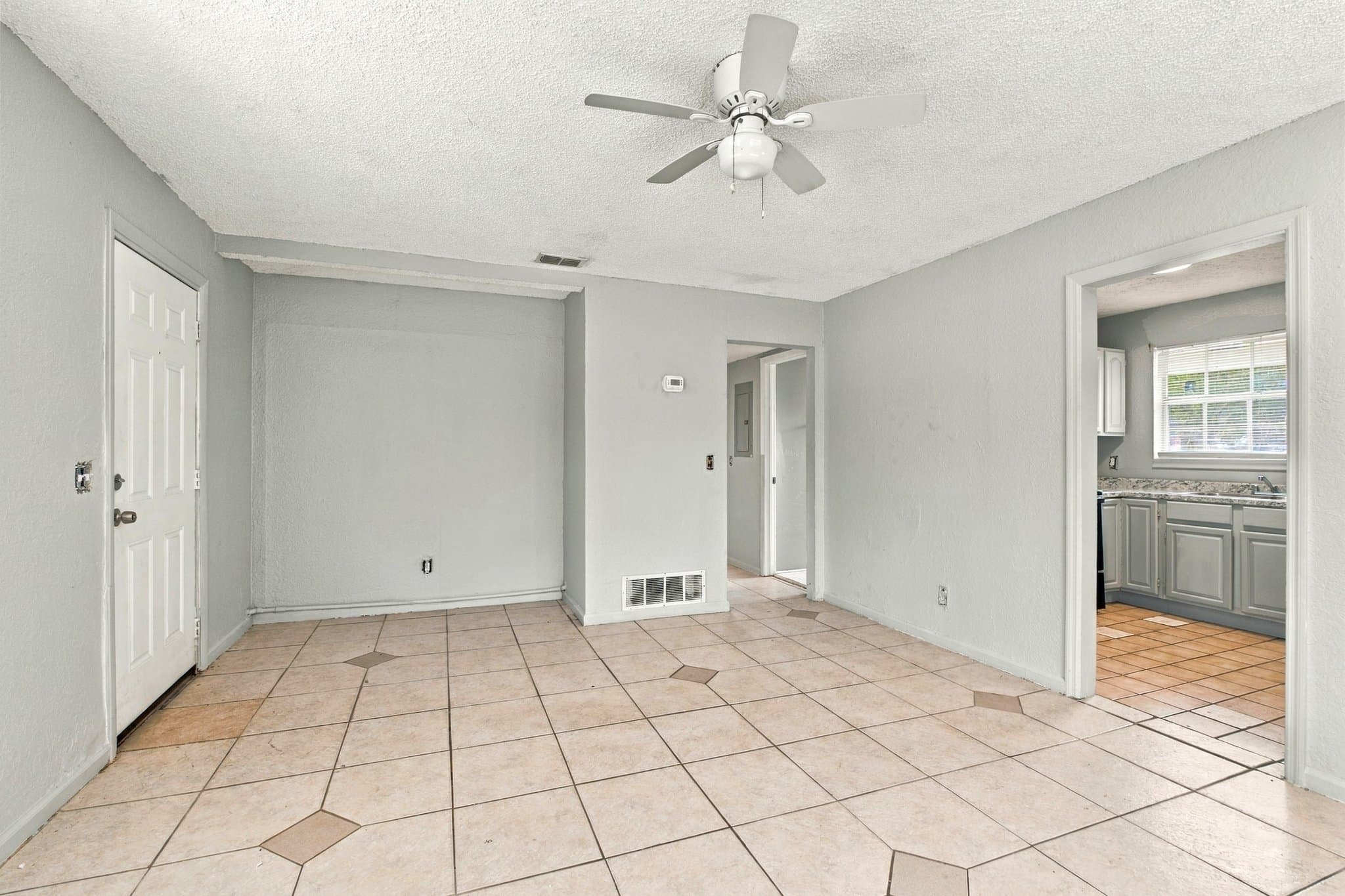 jacksonville House: 9504 waynesboro ave