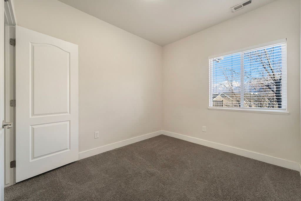 Draper Condo: 13528 S Venicia Way