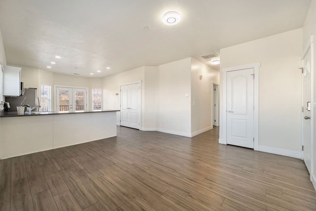 Draper Condo: 13528 S Venicia Way
