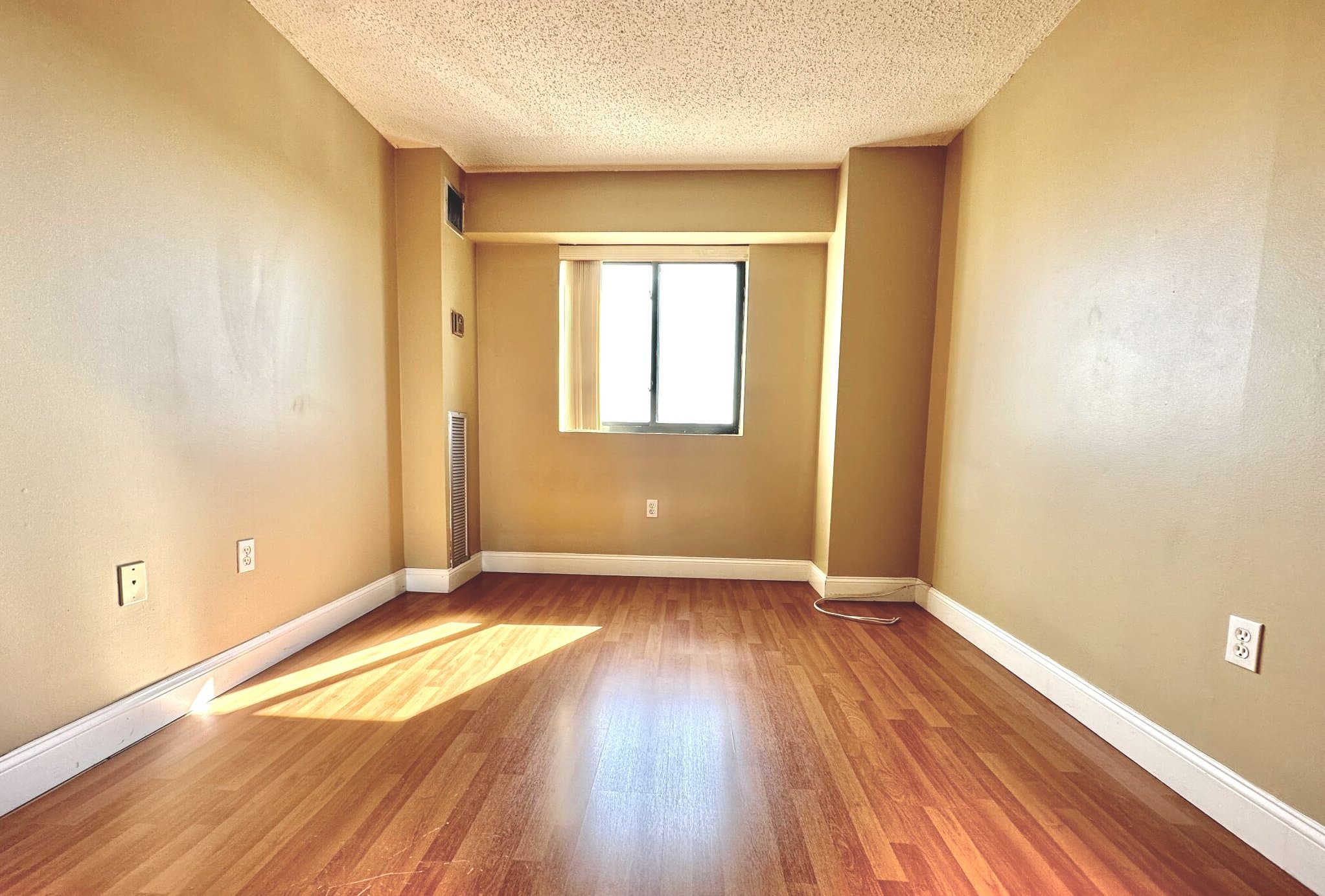 Boston Condo: 15 North Beacon St.