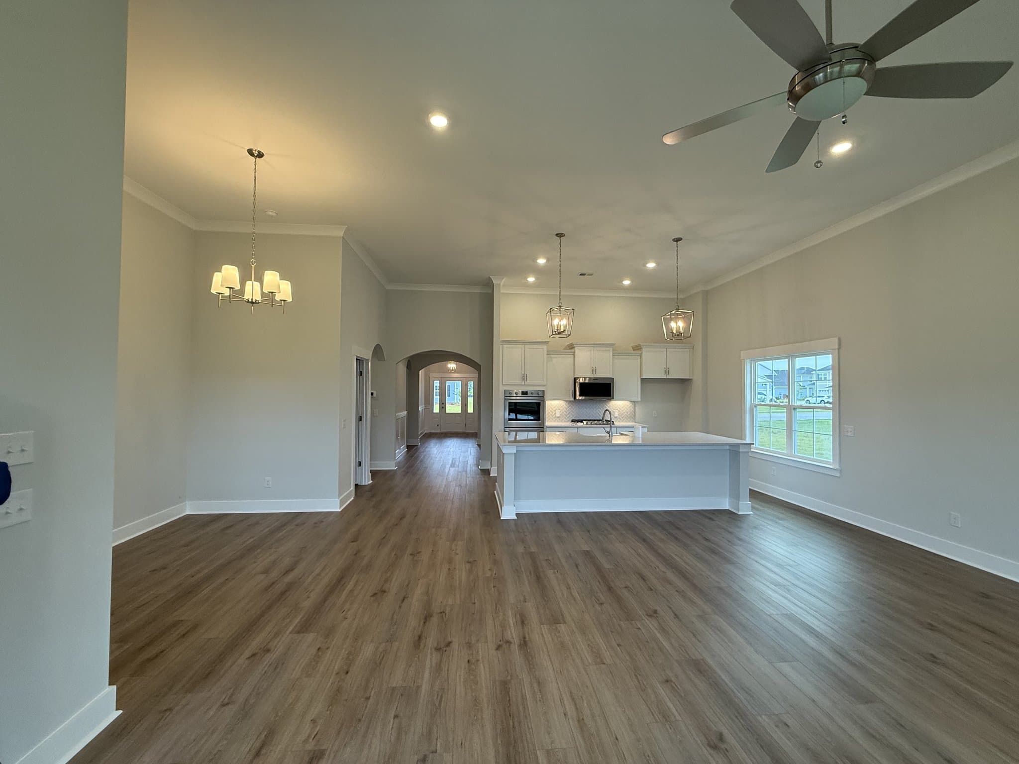 Summerville House: 107 Crosscut Ln