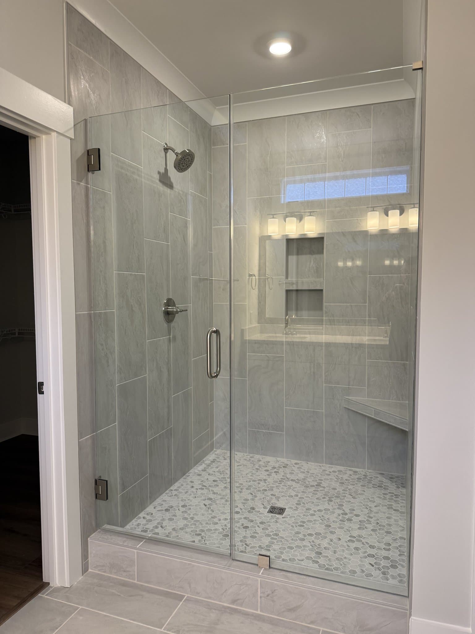 Summerville House: 107 Crosscut Ln