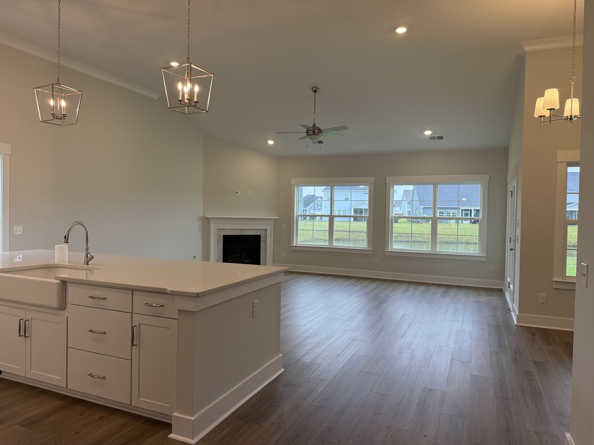 Summerville House: 107 Crosscut Ln
