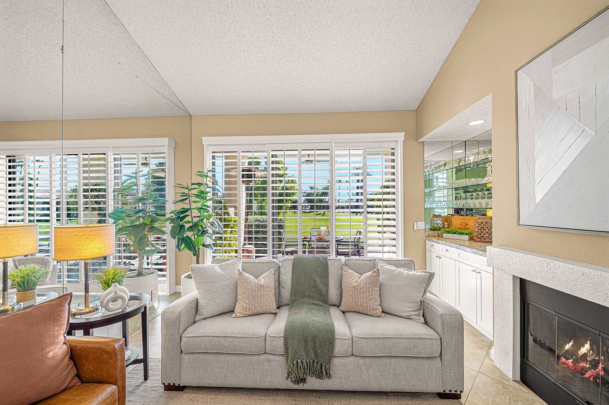 La Quinta House: 55706 Riviera