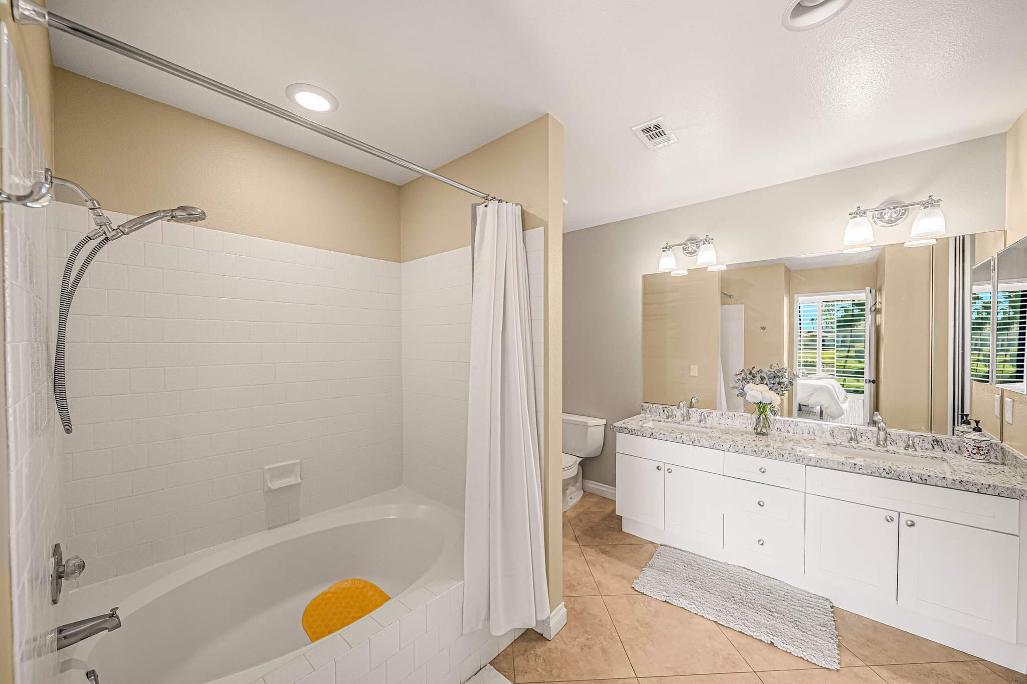 La Quinta House: 55706 Riviera