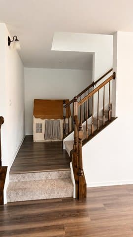 Plainfield House: 15203 S Emerson