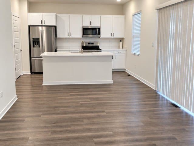 Plainfield House: 13726 S Sanibel Street